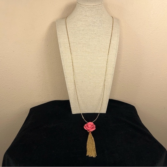 GOLD ROSE TASSEL NECKLACE FAUX PEARL ACCENT - Picture 6 of 12